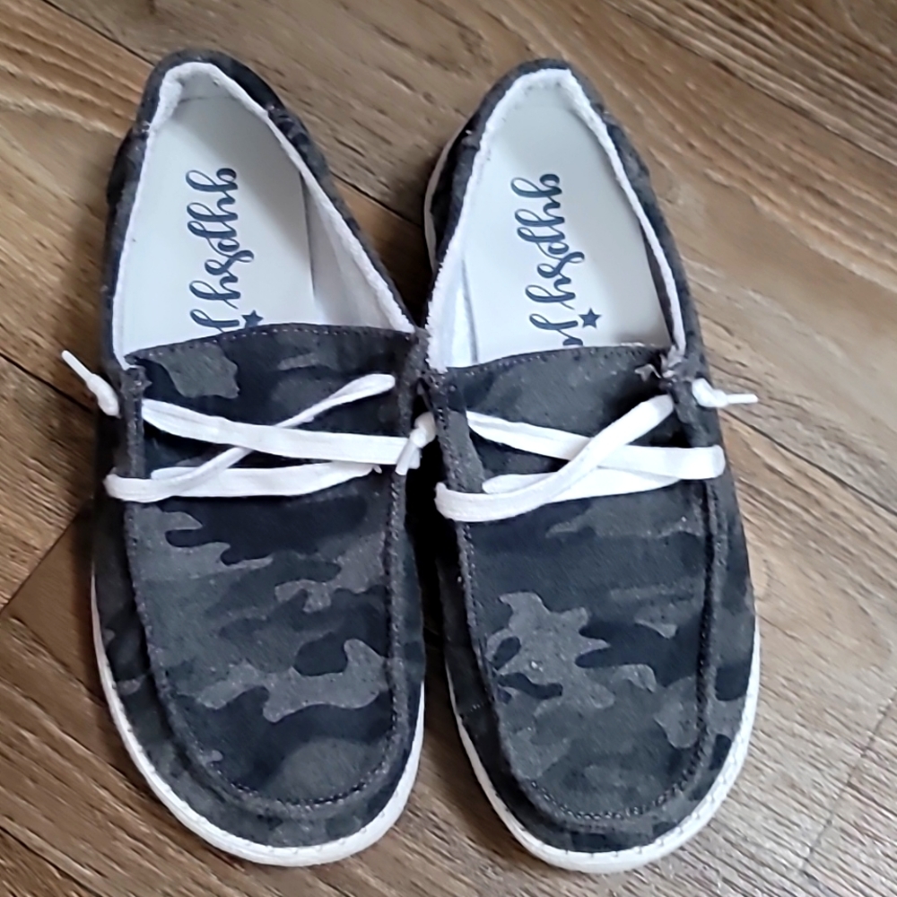 Gypsy Jazz Slip-Ons